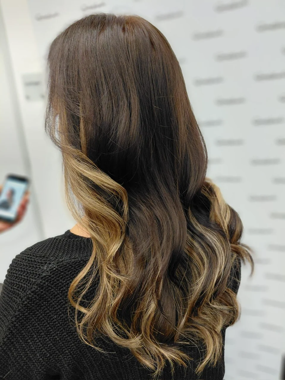 Balayage und Wellen aus dem Salon